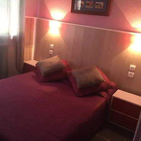 Le Delta Hotel *